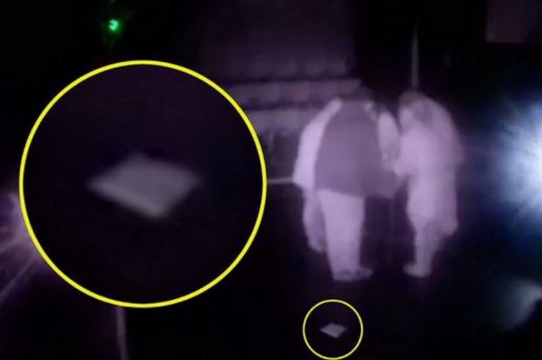 Egy furcsa lebegő tárgyat forgattunk egy régi színházban