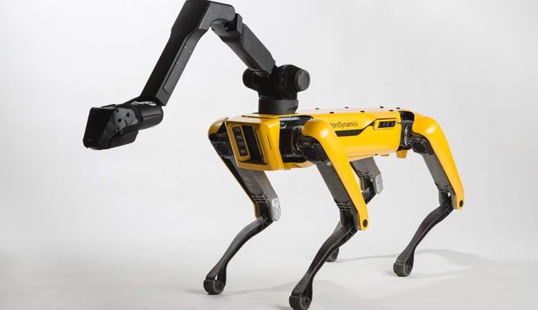 A robot szórakoztató tánca félelmetesnek tűnt a webes felhasználók számára.