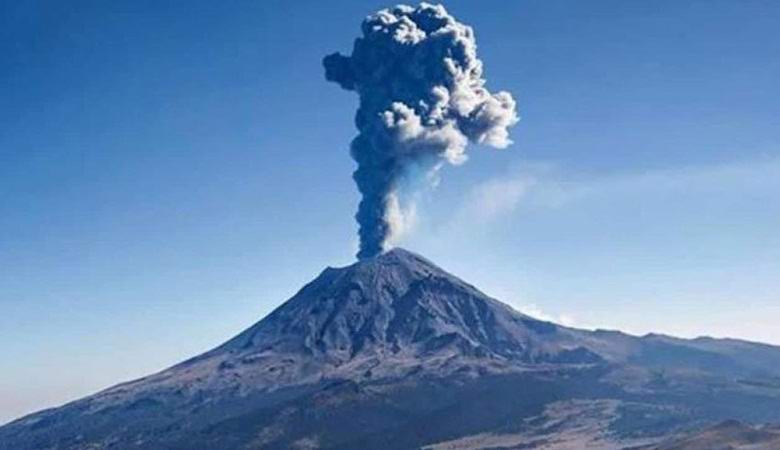 Hamuoszlop kihúzása után Popocatepetl húzott egy pár UFO-t