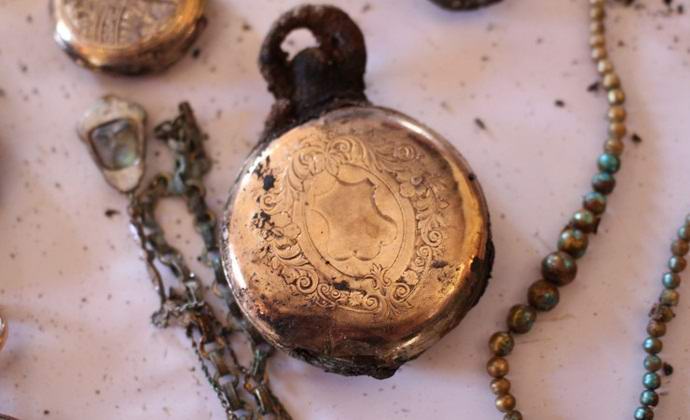 Az unokák kincset találtak a nagyapja térképéből