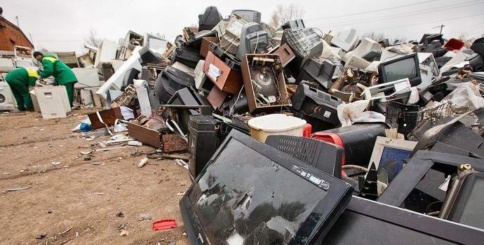 Franciaországban az áruk szándékos értékcsökkenését illegálisnak nyilvánították.