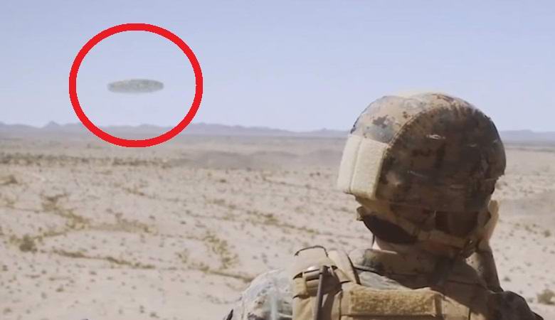 Az amerikai katonaság egy hatalmas idegen űrhajót fényképezett