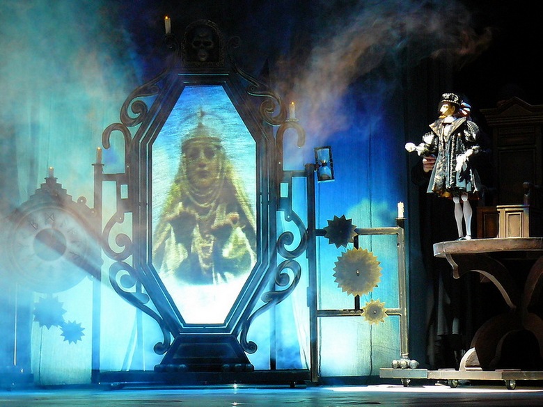 A múlt varázslatos tükrei