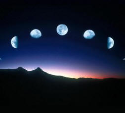 A hold egy mesterségesen létrehozott égitest?