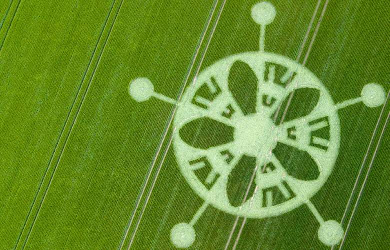 Titokzatos rajz jelent meg a Stonehenge közelében lévő mezőn