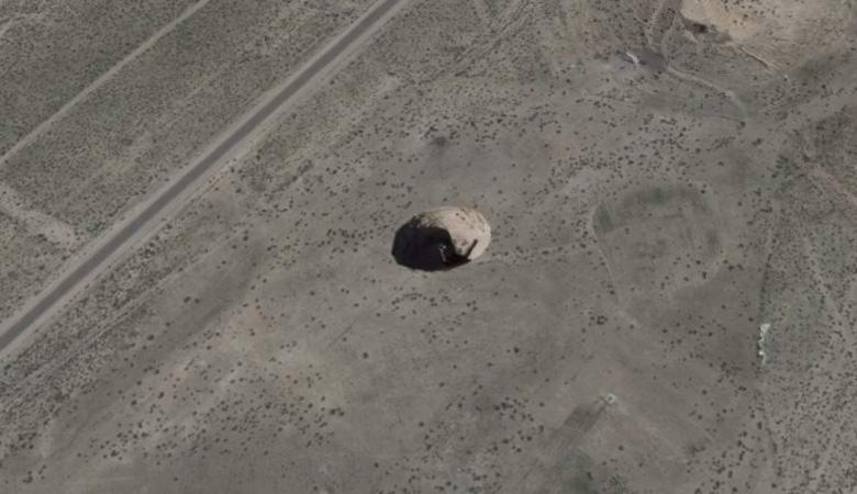 Titokzatos lyuk a földön, az 51-ös környék közelében.