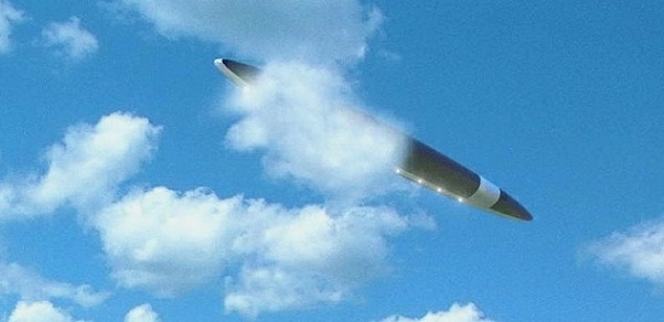 Föld, lásd egy UFO-t! Úgy döntött, hogy üldözi