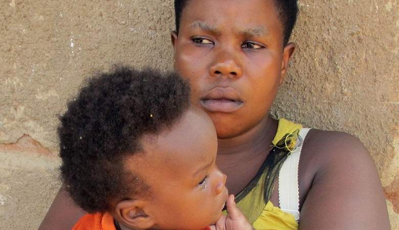 Egy nő 18 éven felül 44 gyermeket szült.