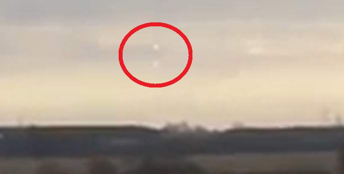 Az ukrán falu lakói két UFO-t észleltek az égen