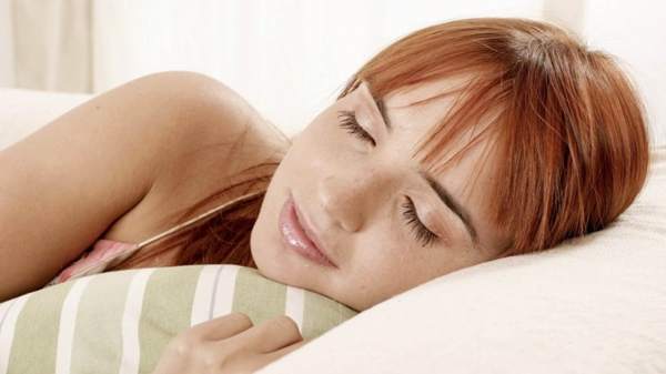 aludjon szerdától csütörtökig, ami azt jelenti 