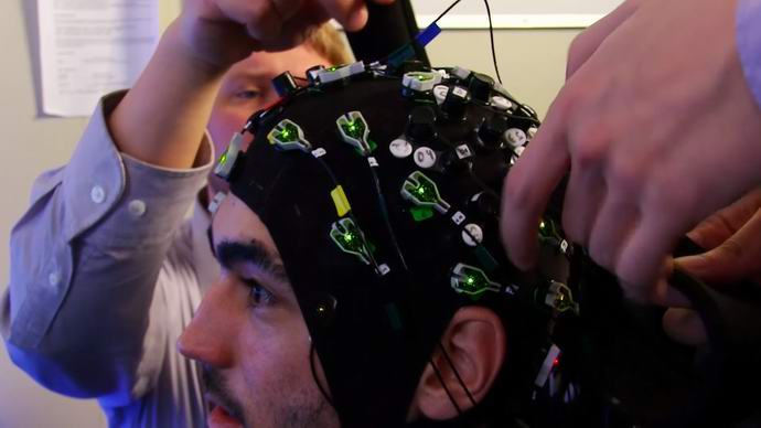 Az agy közvetlen betöltésére megtanult tudás és készségek