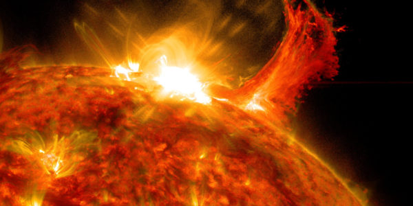 A NASA szonda rendellenes elektromágneses ívet észlel a Napon