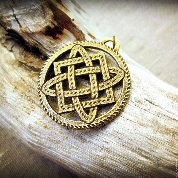 csillag izgatja az amulett értéket a nők számára 